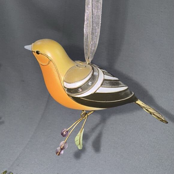 Hallmark 2011 Lady Oriole The Beauty of Birds Special Edition Ornament RARE - Picture 7 of 16